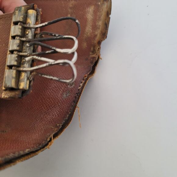 Authentic Louis Vuitton Monogram Multicles 4 Key Hooks Case Brown Small 1992 - Picture 8 of 10